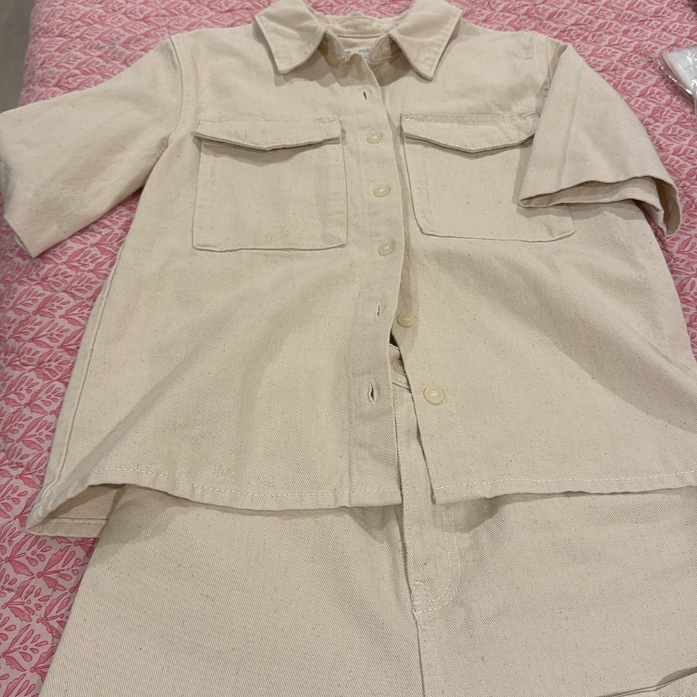 Zara Cream Denim SET! Button-Up Shirt (S) and shorts (XS)